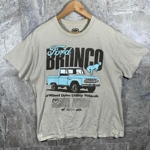 Ford Bronco 4 wheel drive light blue and cream t-shirt men's Size L #bronco